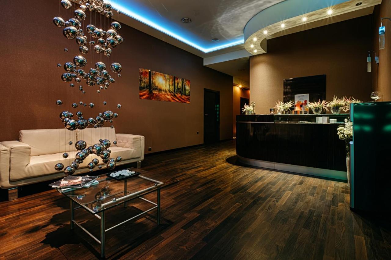 Hotel Uroczysko Cedzyna Eksteriør bilde