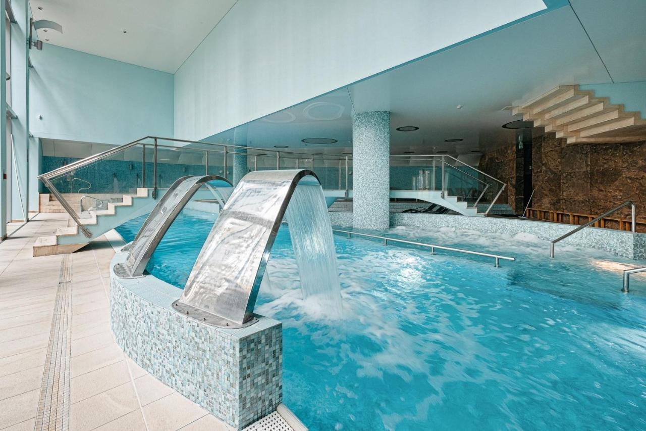 Hotel Uroczysko Cedzyna Eksteriør bilde